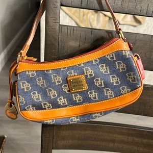Brand new never worn dooney and bourke
